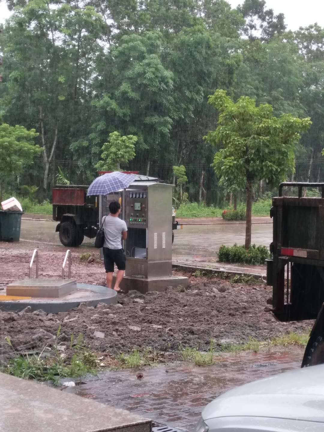 海南兴瑞希尔顿逸林滨湖污水一体化预制泵站